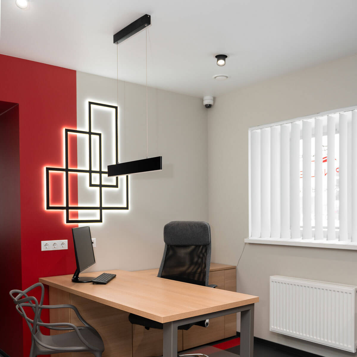 Натяжные потолки для офиса